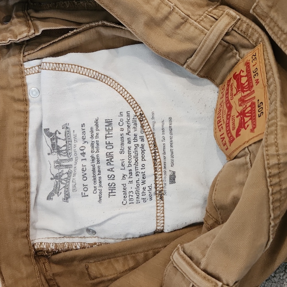 LEVIS - Picture 6 of 6